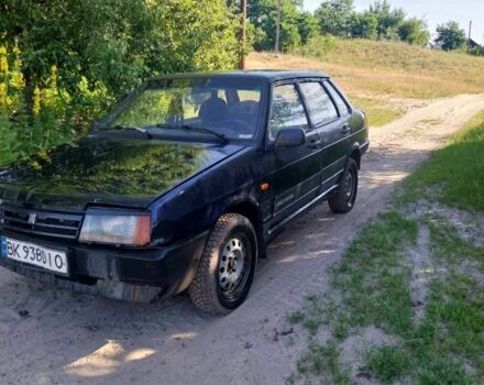 Синій ВАЗ 21099, об'ємом двигуна 1.6 л та пробігом 250 тис. км за 1004 $, фото 1 на Automoto.ua