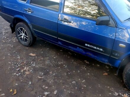 ВАЗ 21099 2007 у Александрие на Automoto.ua Синій ВАЗ 21099, об'ємом двигуна 1.6 л та пробігом 150 тис. км за 2000 $, фото 1 на Automoto.ua