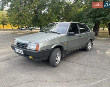 Зеленый ВАЗ 21099, объемом двигателя 1.5 л и пробегом 300 тыс. км за 900 $, фото 1 на Automoto.ua