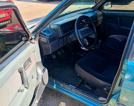 Зелений ВАЗ 21099, об'ємом двигуна 1.5 л та пробігом 300 тис. км за 1100 $, фото 3 на Automoto.ua