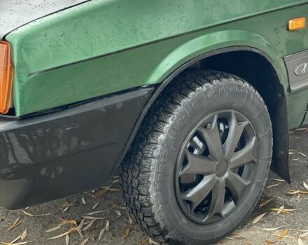 Зеленый ВАЗ 21099, объемом двигателя 1.5 л и пробегом 300 тыс. км за 700 $, фото 5 на Automoto.ua