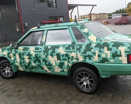 Зеленый ВАЗ 21099, объемом двигателя 1.5 л и пробегом 300 тыс. км за 850 $, фото 4 на Automoto.ua