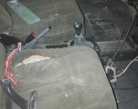 Зелений ВАЗ 21099, об'ємом двигуна 1.5 л та пробігом 100 тис. км за 355 $, фото 5 на Automoto.ua