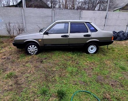 Зеленый ВАЗ 21099, объемом двигателя 1.5 л и пробегом 100 тыс. км за 1100 $, фото 1 на Automoto.ua