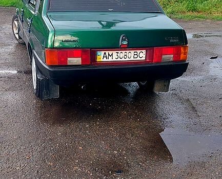 Зеленый ВАЗ 21099, объемом двигателя 1.5 л и пробегом 250 тыс. км за 1300 $, фото 2 на Automoto.ua