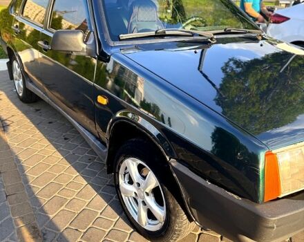 Зеленый ВАЗ 21099, объемом двигателя 1.5 л и пробегом 352 тыс. км за 2000 $, фото 1 на Automoto.ua