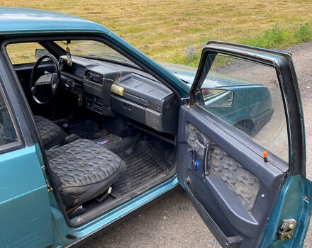 Зеленый ВАЗ 21099, объемом двигателя 1.5 л и пробегом 240 тыс. км за 1100 $, фото 6 на Automoto.ua