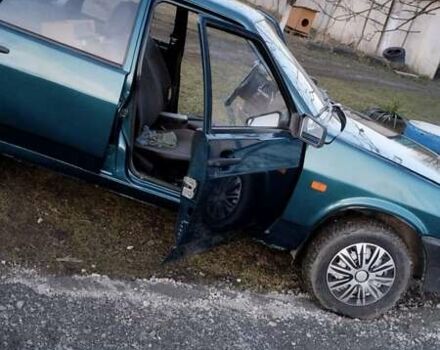 Зеленый ВАЗ 21099, объемом двигателя 1.5 л и пробегом 267 тыс. км за 1400 $, фото 2 на Automoto.ua