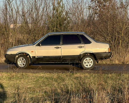 Зеленый ВАЗ 21099, объемом двигателя 1.5 л и пробегом 250 тыс. км за 1100 $, фото 2 на Automoto.ua