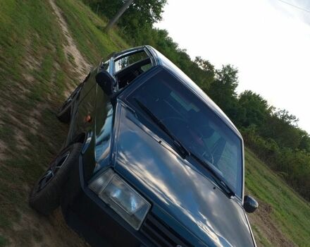 Зеленый ВАЗ 21099, объемом двигателя 1.5 л и пробегом 100 тыс. км за 1000 $, фото 5 на Automoto.ua