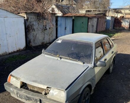 Зеленый ВАЗ 21099, объемом двигателя 1.5 л и пробегом 196 тыс. км за 582 $, фото 4 на Automoto.ua