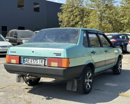 Зеленый ВАЗ 21099, объемом двигателя 1.5 л и пробегом 178 тыс. км за 1099 $, фото 5 на Automoto.ua