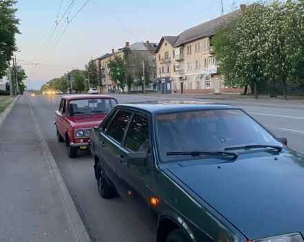 Зеленый ВАЗ 21099, объемом двигателя 1.5 л и пробегом 300 тыс. км за 2050 $, фото 3 на Automoto.ua