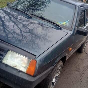 Зелений ВАЗ 21099, об'ємом двигуна 1.5 л та пробігом 200 тис. км за 2000 $, фото 1 на Automoto.ua