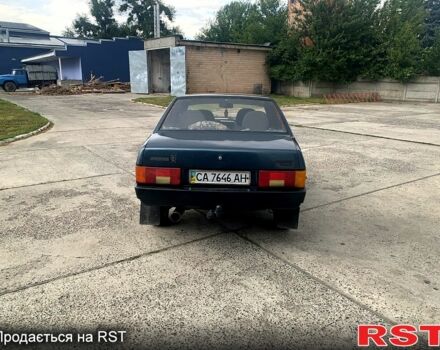 Зеленый ВАЗ 21099, объемом двигателя 1.5 л и пробегом 303 тыс. км за 1100 $, фото 1 на Automoto.ua