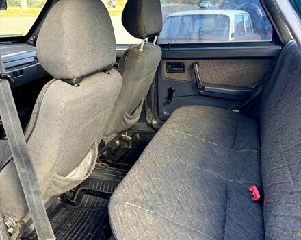 Зелений ВАЗ 21099, об'ємом двигуна 1.5 л та пробігом 300 тис. км за 1899 $, фото 9 на Automoto.ua