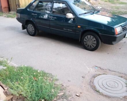 Зеленый ВАЗ 21099, объемом двигателя 1 л и пробегом 1 тыс. км за 1450 $, фото 2 на Automoto.ua