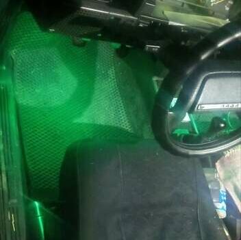 Зелений ВАЗ 21099, об'ємом двигуна 1.5 л та пробігом 200 тис. км за 2000 $, фото 5 на Automoto.ua