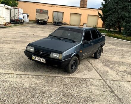 Зеленый ВАЗ 21099, объемом двигателя 1.5 л и пробегом 303 тыс. км за 1100 $, фото 3 на Automoto.ua