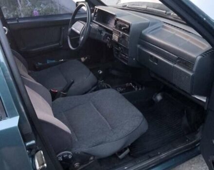 Зеленый ВАЗ 21099, объемом двигателя 1.5 л и пробегом 160 тыс. км за 2000 $, фото 6 на Automoto.ua