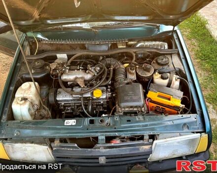 Зеленый ВАЗ 21099, объемом двигателя 1.5 л и пробегом 230 тыс. км за 1250 $, фото 3 на Automoto.ua