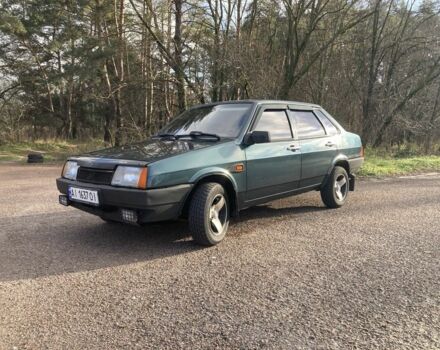 Зеленый ВАЗ 21099, объемом двигателя 1.5 л и пробегом 300 тыс. км за 2100 $, фото 1 на Automoto.ua