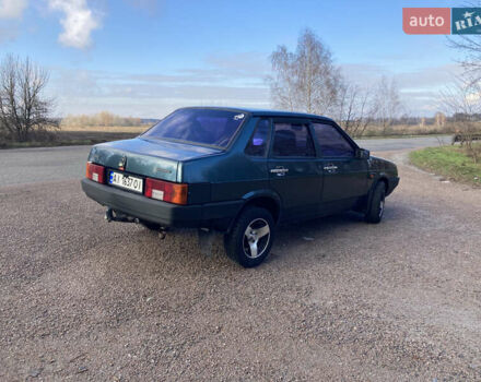 Зеленый ВАЗ 21099, объемом двигателя 1.5 л и пробегом 300 тыс. км за 2100 $, фото 5 на Automoto.ua