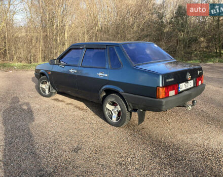 Зеленый ВАЗ 21099, объемом двигателя 1.5 л и пробегом 300 тыс. км за 2100 $, фото 3 на Automoto.ua