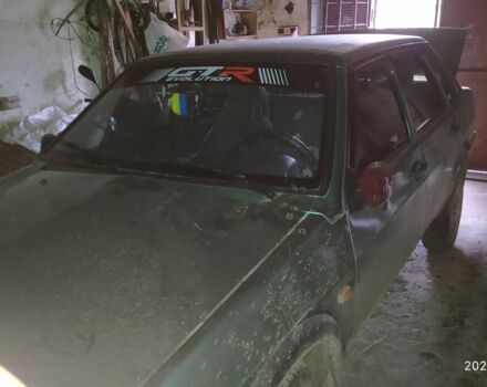 Зеленый ВАЗ 21099, объемом двигателя 1.5 л и пробегом 180 тыс. км за 1099 $, фото 3 на Automoto.ua