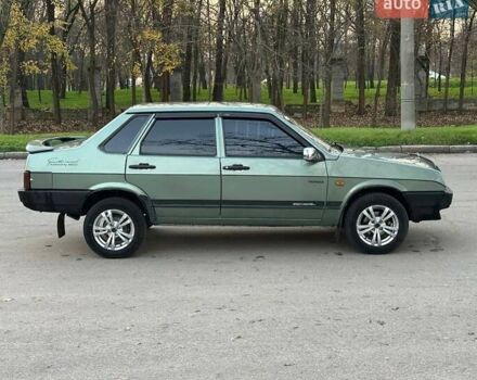 Зеленый ВАЗ 21099, объемом двигателя 1.5 л и пробегом 275 тыс. км за 2000 $, фото 6 на Automoto.ua
