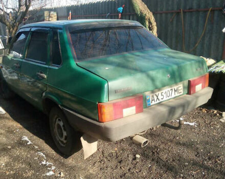 Зеленый ВАЗ 21099, объемом двигателя 1.5 л и пробегом 184 тыс. км за 1400 $, фото 2 на Automoto.ua
