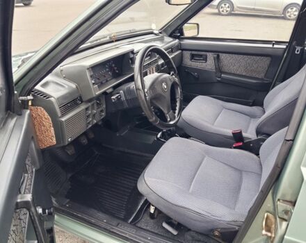 Зеленый ВАЗ 21099, объемом двигателя 1.5 л и пробегом 151 тыс. км за 2000 $, фото 5 на Automoto.ua