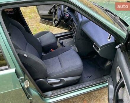 Зеленый ВАЗ 21099, объемом двигателя 1.6 л и пробегом 179 тыс. км за 1500 $, фото 3 на Automoto.ua