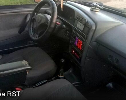 Зелений ВАЗ 21099, об'ємом двигуна 1.6 л та пробігом 237 тис. км за 2000 $, фото 4 на Automoto.ua