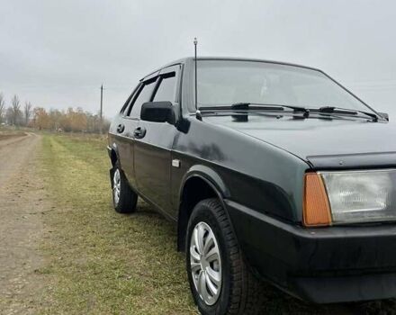 Зеленый ВАЗ 21099, объемом двигателя 1.5 л и пробегом 298 тыс. км за 1550 $, фото 1 на Automoto.ua