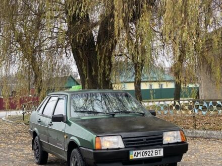 Зеленый ВАЗ 21099, объемом двигателя 1.5 л и пробегом 300 тыс. км за 700 $, фото 1 на Automoto.ua