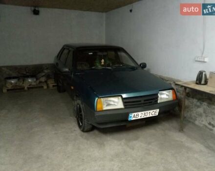 Зеленый ВАЗ 21099, объемом двигателя 1.6 л и пробегом 500 тыс. км за 1100 $, фото 1 на Automoto.ua