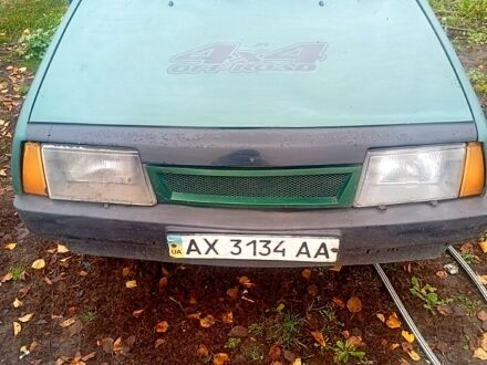 Зеленый ВАЗ 21099, объемом двигателя 1.5 л и пробегом 200 тыс. км за 1000 $, фото 1 на Automoto.ua