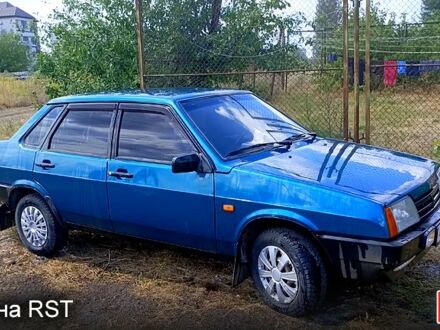 Зеленый ВАЗ 21099, объемом двигателя 1.5 л и пробегом 165 тыс. км за 1250 $, фото 1 на Automoto.ua