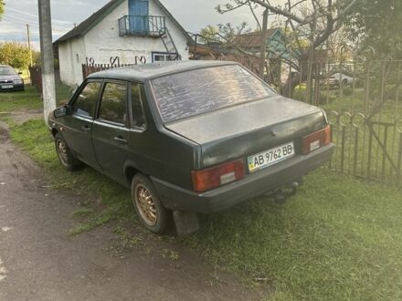 ВАЗ 21099 2000 у Монастырище на Automoto.ua Зелений ВАЗ 21099, об'ємом двигуна 1.5 л та пробігом 320 тис. км за 40000 $, фото 1 на Automoto.ua