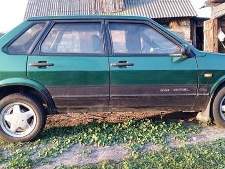 Зеленый ВАЗ 21099, объемом двигателя 1.5 л и пробегом 250 тыс. км за 1150 $, фото 1 на Automoto.ua