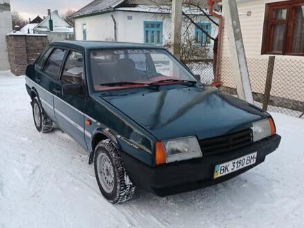 Зеленый ВАЗ 21099, объемом двигателя 1.5 л и пробегом 210 тыс. км за 1300 $, фото 1 на Automoto.ua