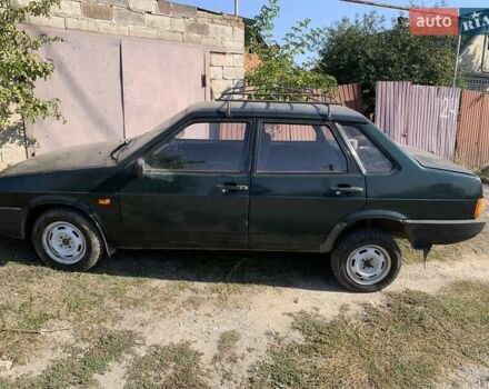 Зеленый ВАЗ 21099, объемом двигателя 1.5 л и пробегом 145 тыс. км за 1000 $, фото 1 на Automoto.ua