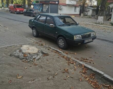 Зеленый ВАЗ 21099, объемом двигателя 1.5 л и пробегом 300 тыс. км за 1406 $, фото 1 на Automoto.ua