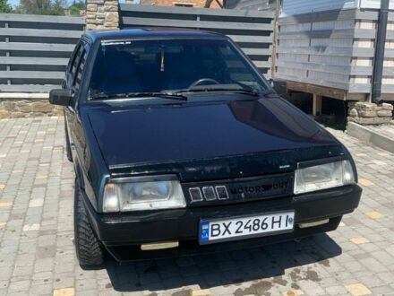 ВАЗ 21099 2004 у Каменце-Подольском на Automoto.ua Зелений ВАЗ 21099, об'ємом двигуна 1.5 л та пробігом 130 тис. км за 1900 $, фото 1 на Automoto.ua