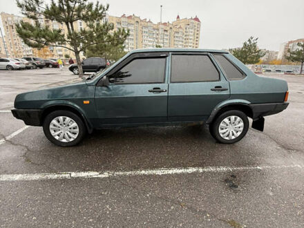 Зелений ВАЗ 21099, об'ємом двигуна 1.5 л та пробігом 163 тис. км за 2000 $, фото 1 на Automoto.ua