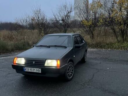 Зеленый ВАЗ 21099, объемом двигателя 1.5 л и пробегом 240 тыс. км за 2100 $, фото 1 на Automoto.ua