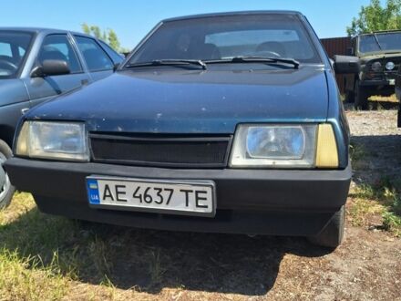 ВАЗ 21099 2004 в Павлограде на Automoto.ua Зеленый ВАЗ 21099, объемом двигателя 1.5 л и пробегом 200 тыс. км за 2100 $, фото 1 на Automoto.ua