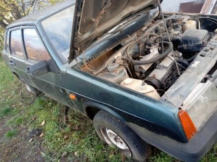 Зеленый ВАЗ 21099, объемом двигателя 1.5 л и пробегом 170 тыс. км за 400 $, фото 1 на Automoto.ua