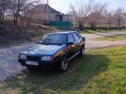 ВАЗ 21099 2007 у Черкасах на Automoto.ua Зелений ВАЗ 21099, об'ємом двигуна 0 л та пробігом 348 тис. км за 1600 $, фото 1 на Automoto.ua